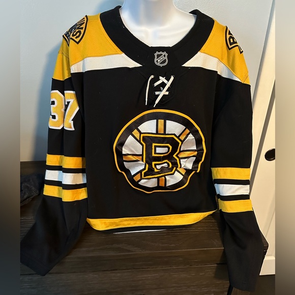 Bruins Patrice Bergeron jersey - Picture 1 of 3